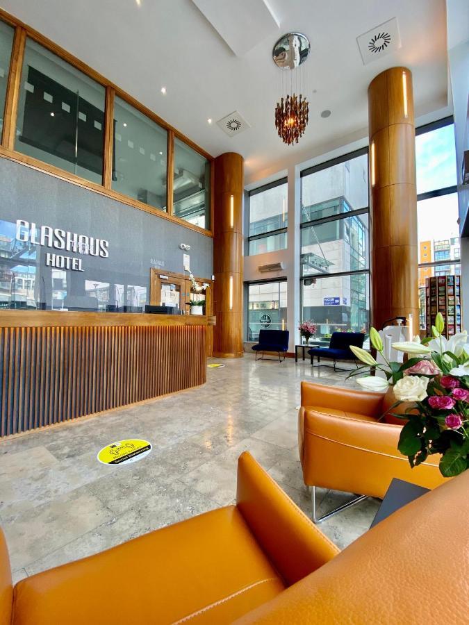 Glashaus Hotel Tallaght Bagian luar foto